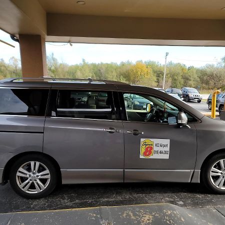 Super 8 By Wyndham Kansas City Airport North Kültér fotó