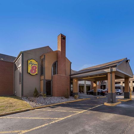 Super 8 By Wyndham Kansas City Airport North Kültér fotó