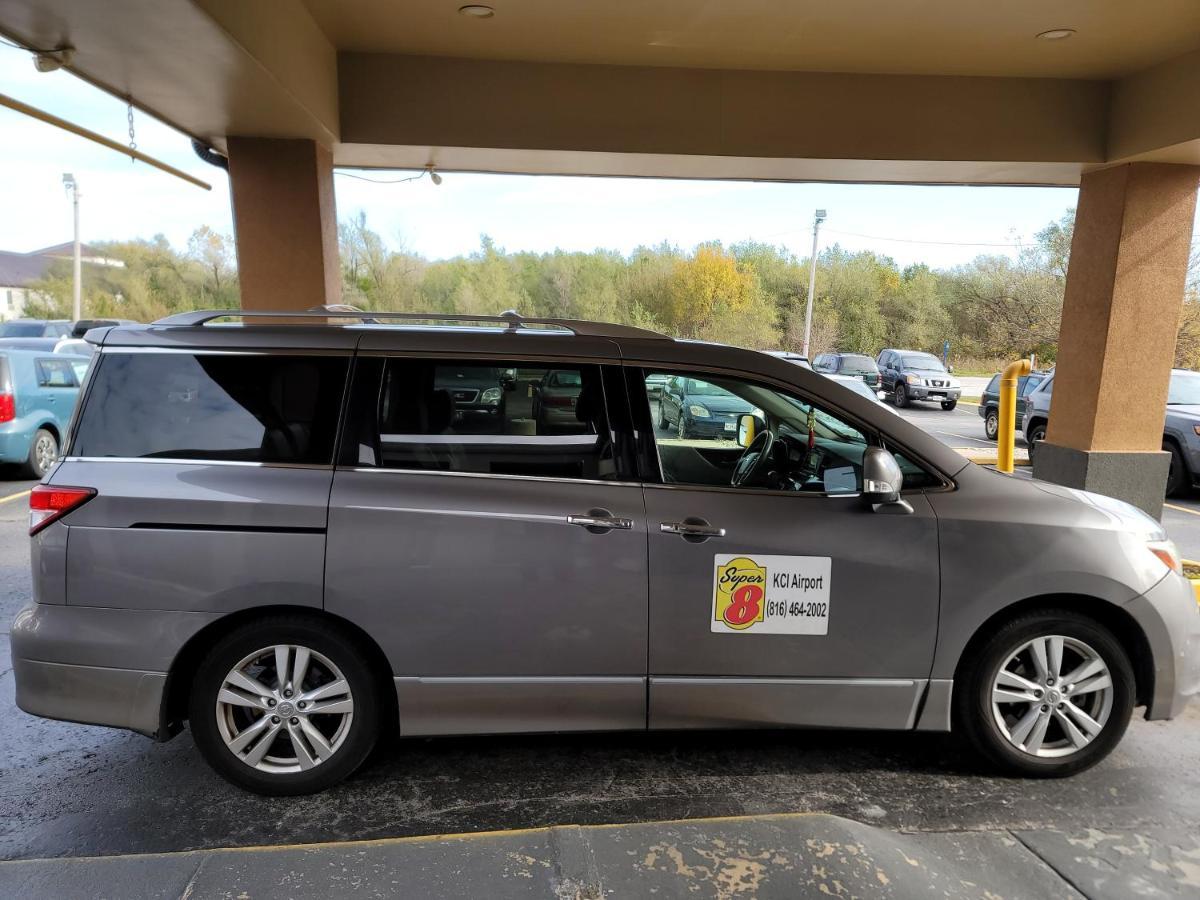 Super 8 By Wyndham Kansas City Airport North Kültér fotó