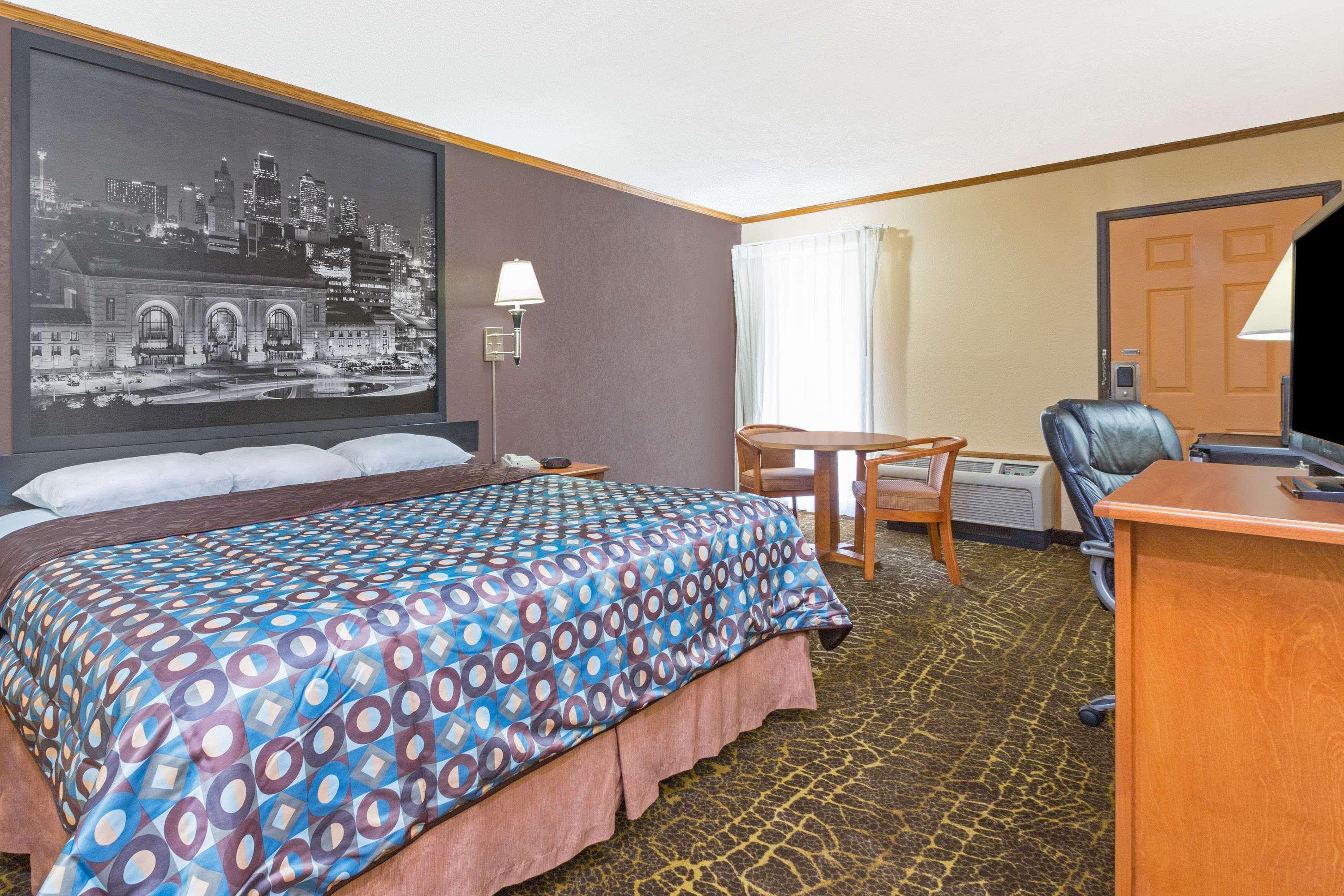 Super 8 By Wyndham Kansas City Airport North Kültér fotó