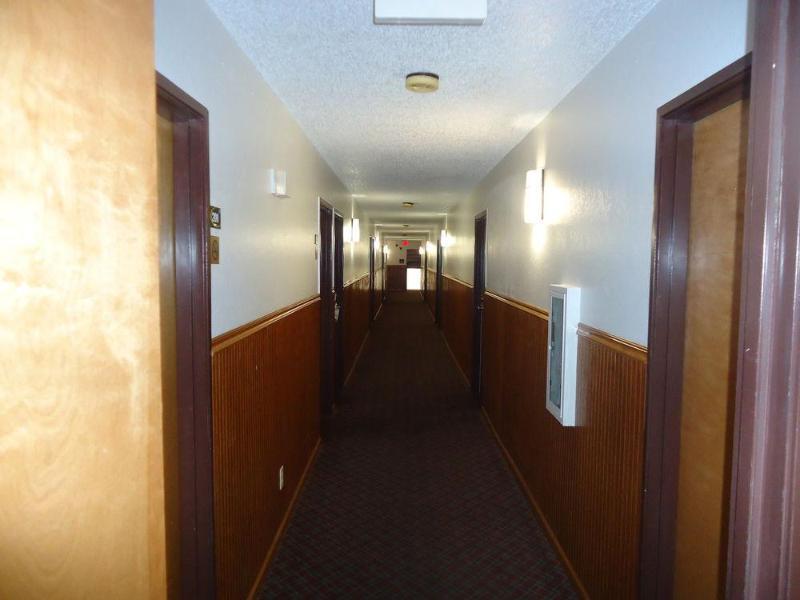 Super 8 By Wyndham Kansas City Airport North Kültér fotó