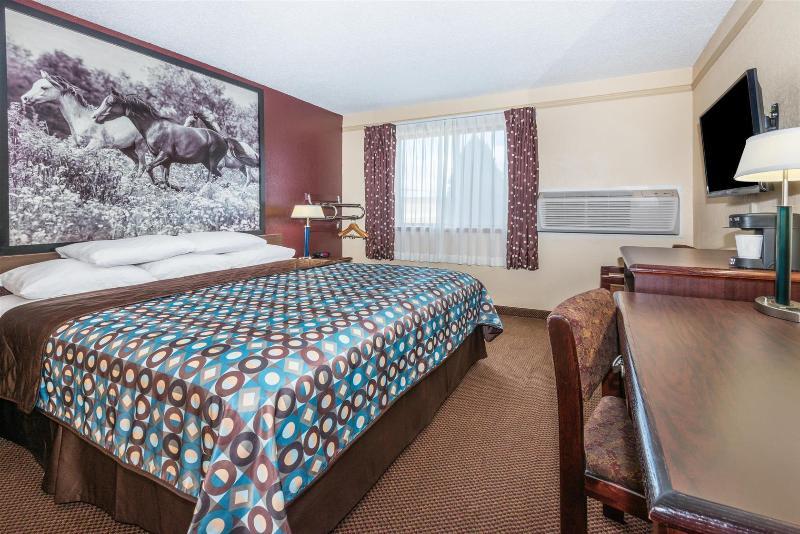 Super 8 By Wyndham Kansas City Airport North Kültér fotó
